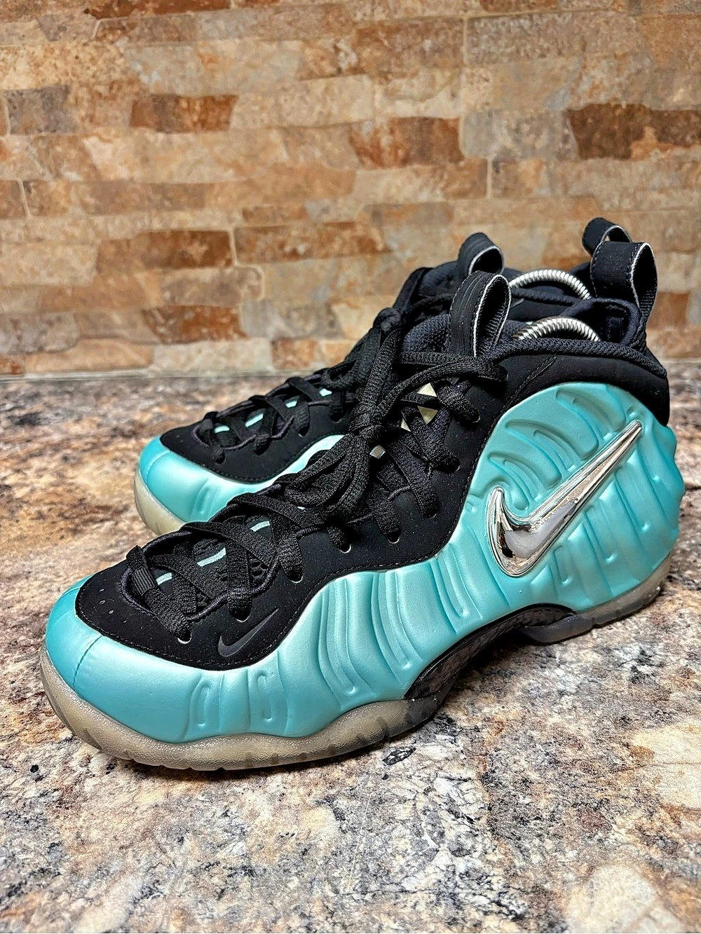 Nike Foamposite Pro 2017 Island Green 624041 303 Size 8